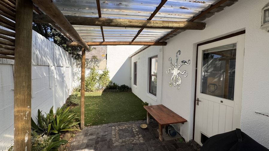3 Bedroom Property for Sale in Kirstenhof Western Cape